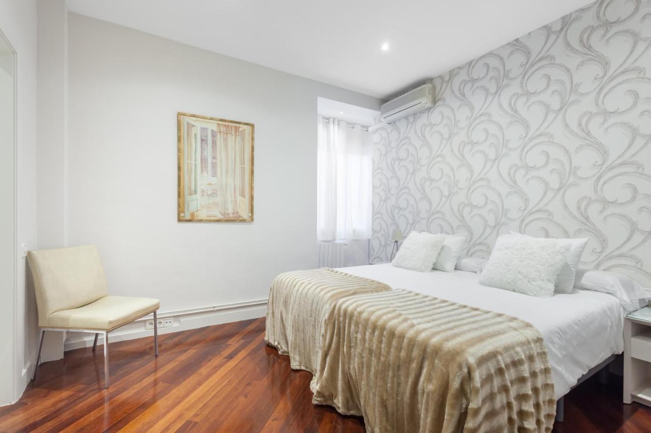 Apartamento Art House Granvia Barcelona Exterior foto