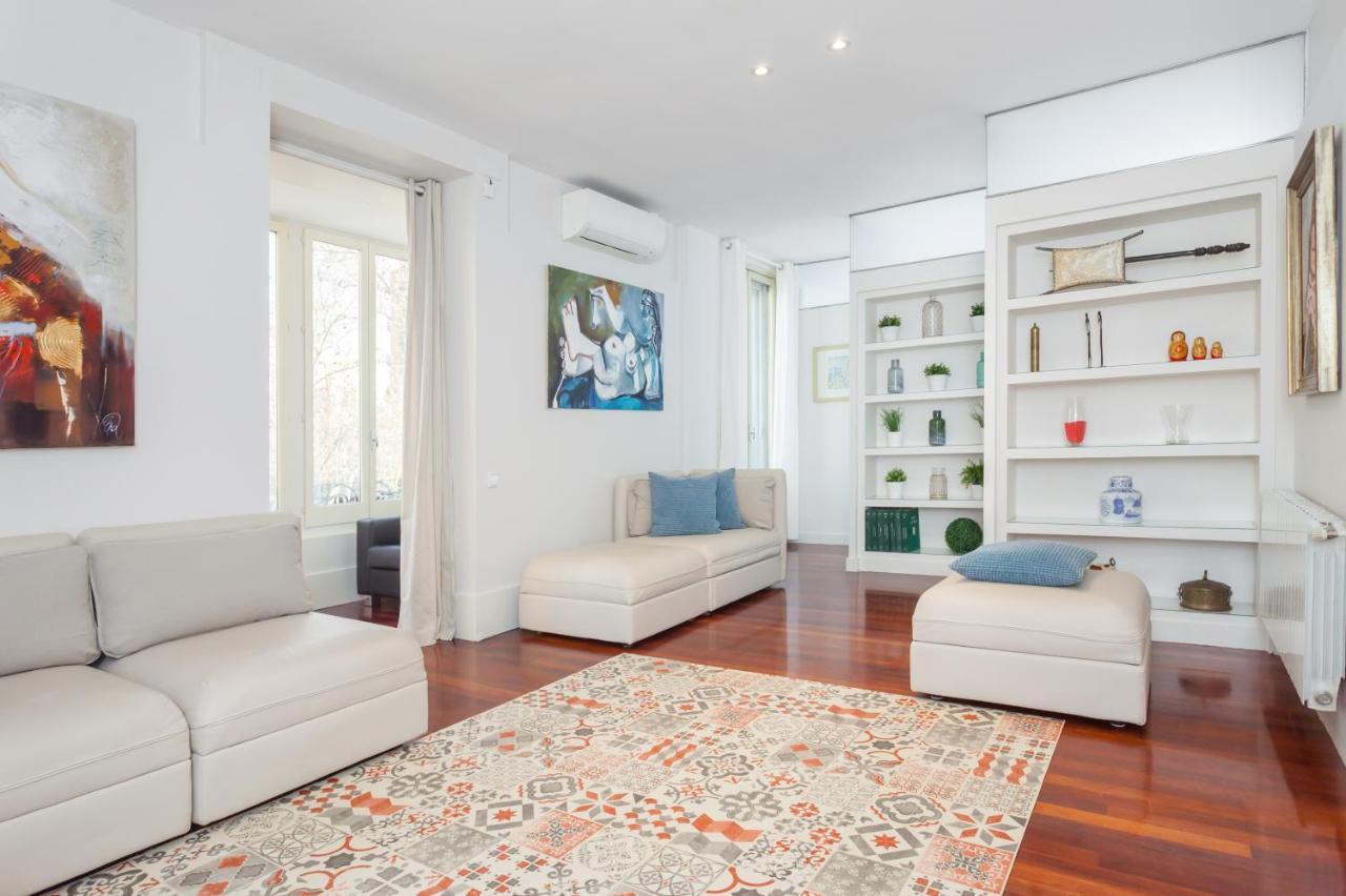 Apartamento Art House Granvia Barcelona Exterior foto