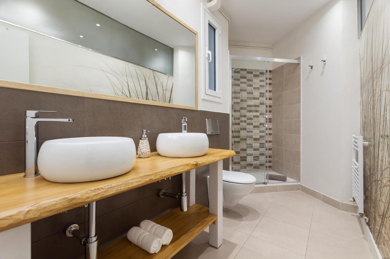 Apartamento Art House Granvia Barcelona Exterior foto
